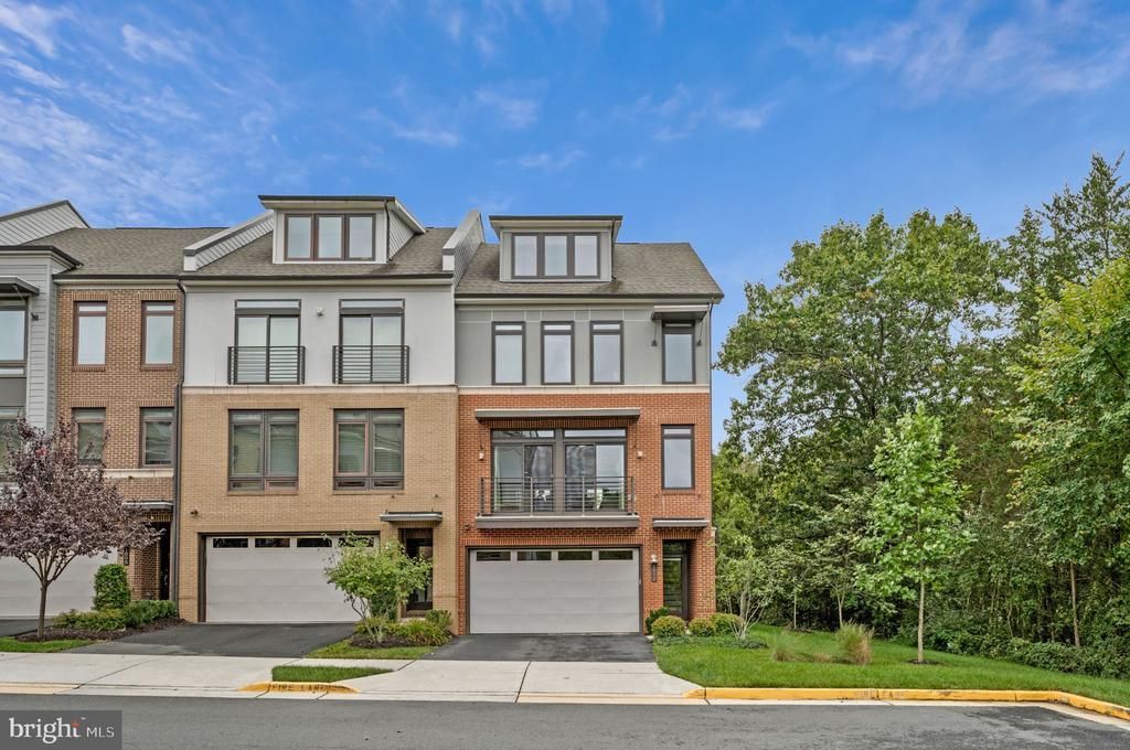 1812 Yellow Garnet Terrace Se, Leesburg, VA 20175 Main Photo