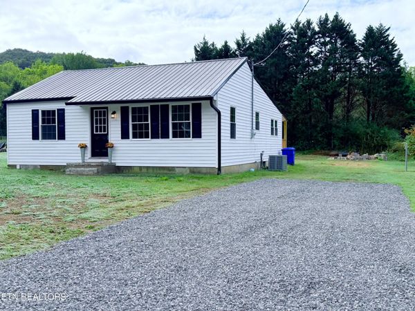 222 Hassler Mill Rd, Harriman, TN 37748