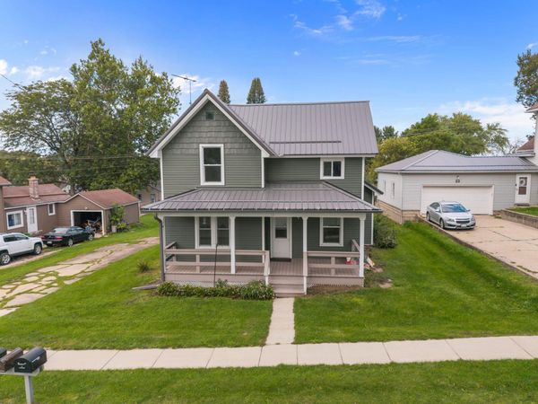 13 E Catherine Street, Markesan, WI 53946