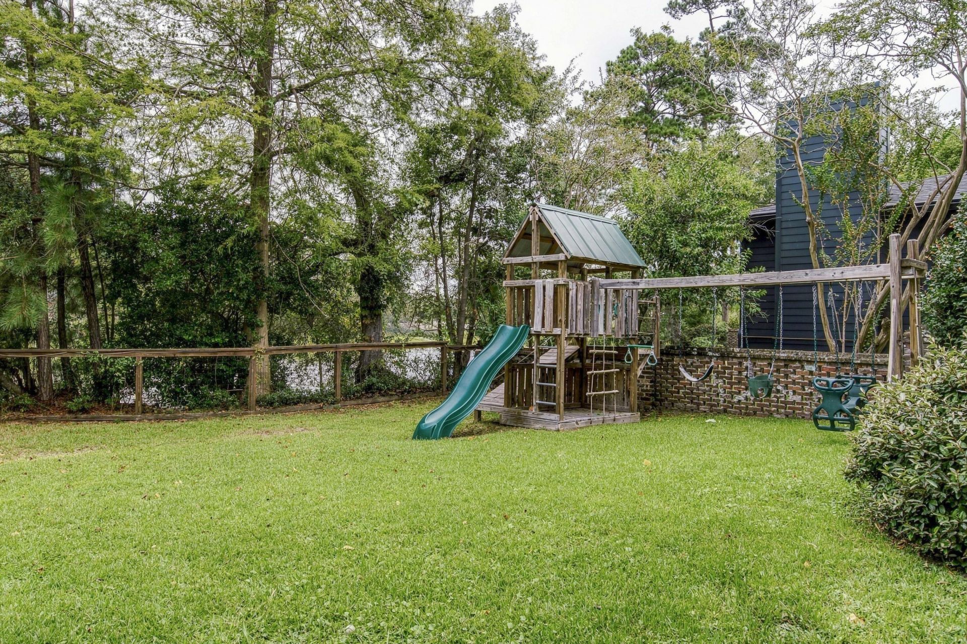 345 Confederate Circle Photo 41