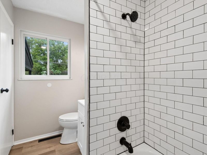 5104 Benham Drive , Columbus, OH 43232 Photo 12