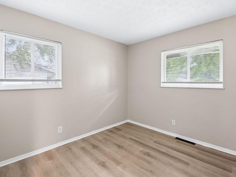 5104 Benham Drive , Columbus, OH 43232 Photo 15