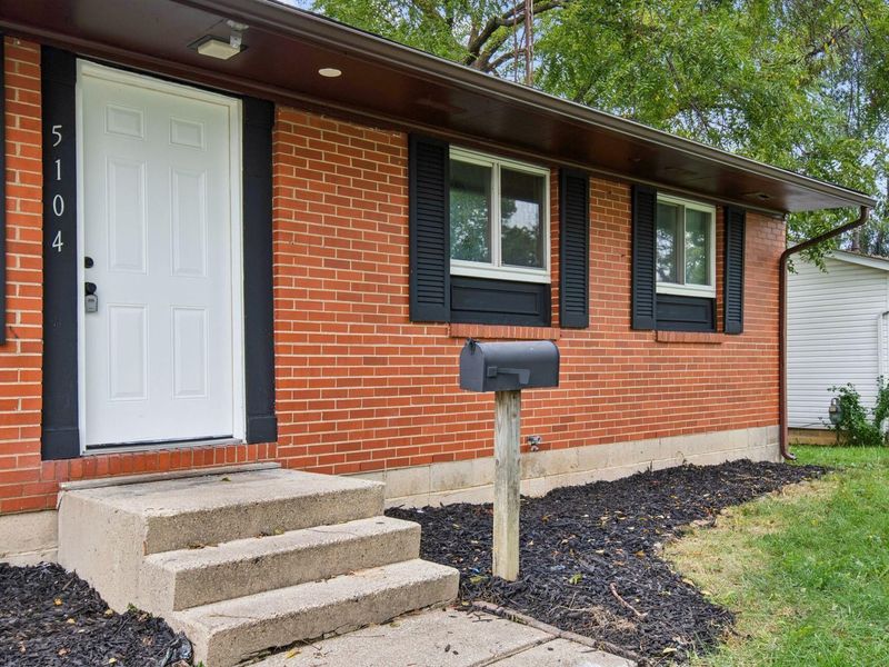 5104 Benham Drive , Columbus, OH 43232 Photo 4