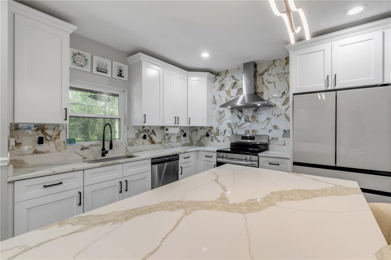 925 11th Avenue , Deland, FL 32724 Photo
