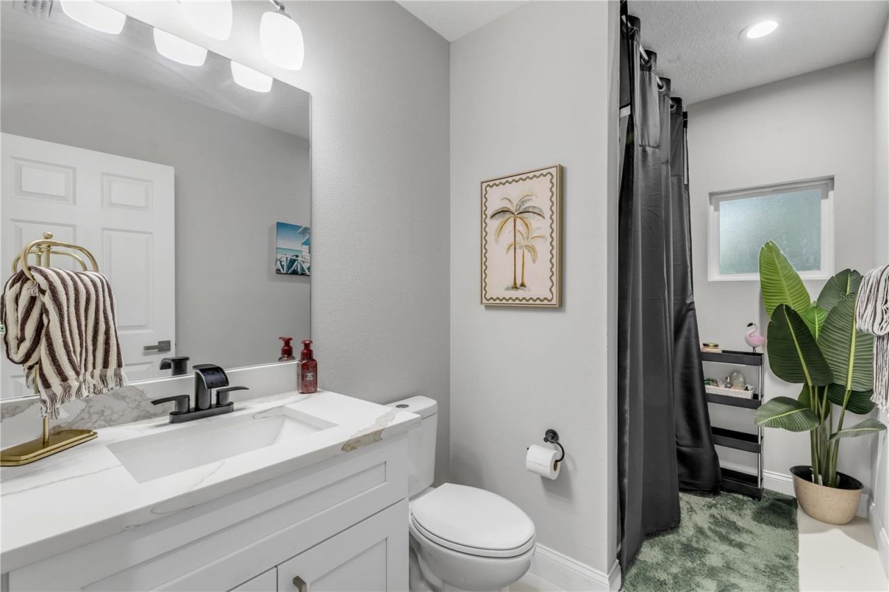 925 11th Avenue , Deland, FL 32724 Photo