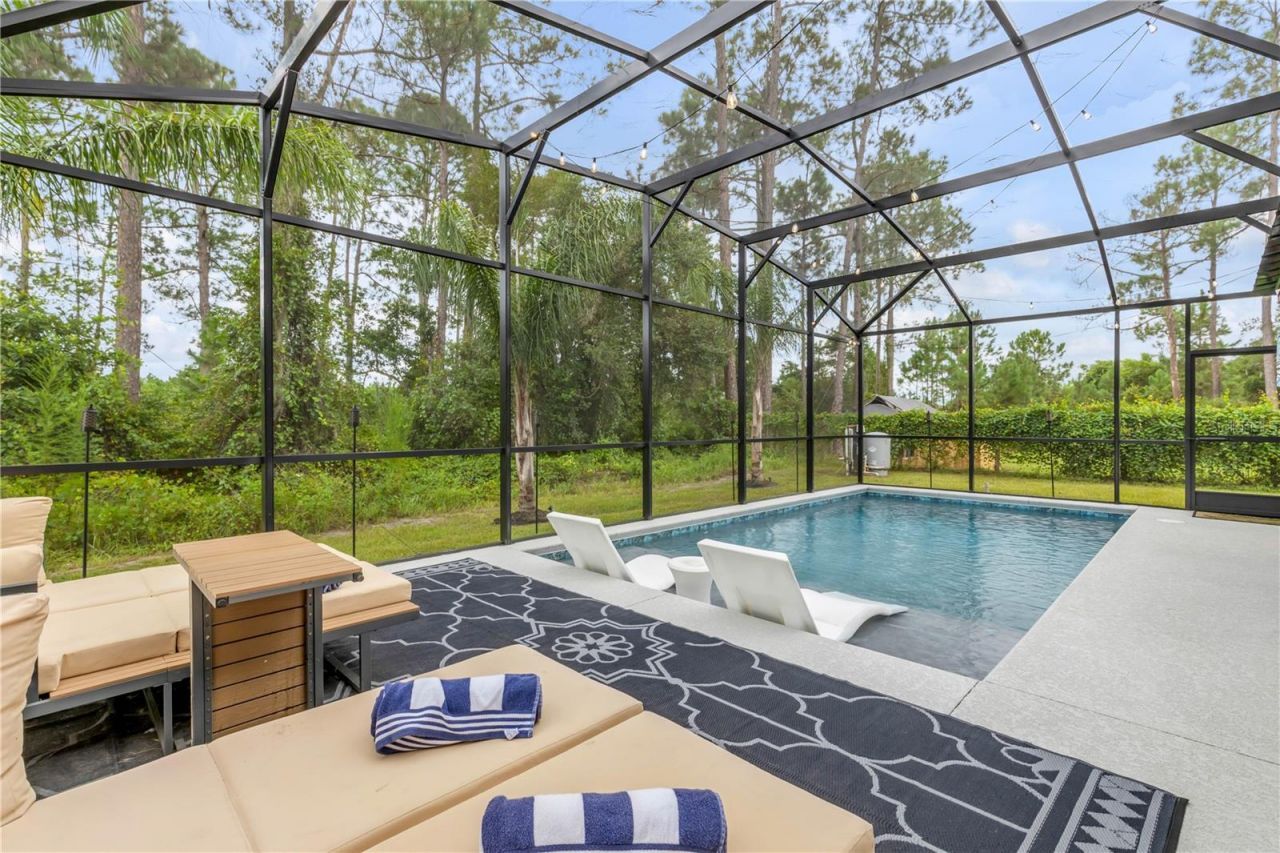 925 11th Avenue , Deland, FL 32724 Photo