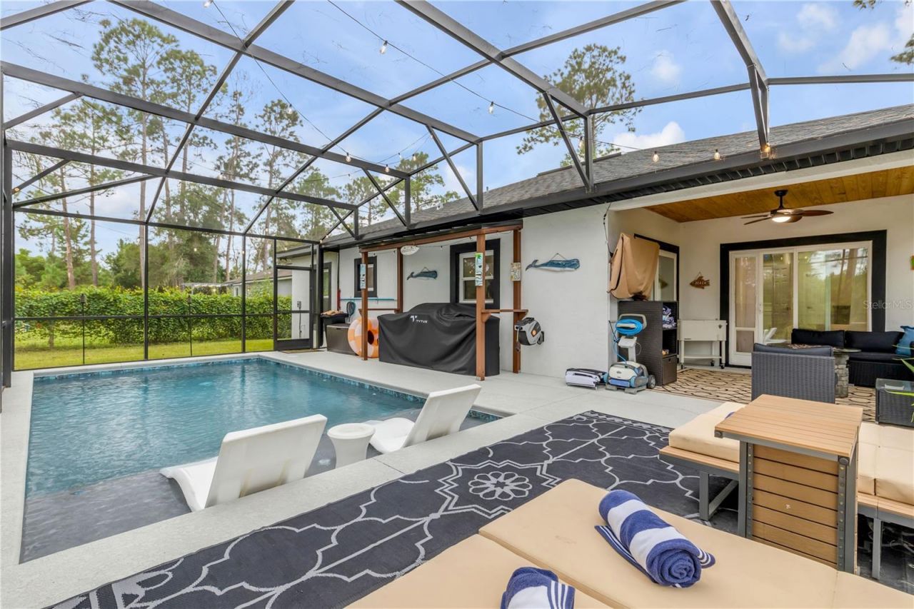 925 11th Avenue , Deland, FL 32724 Photo