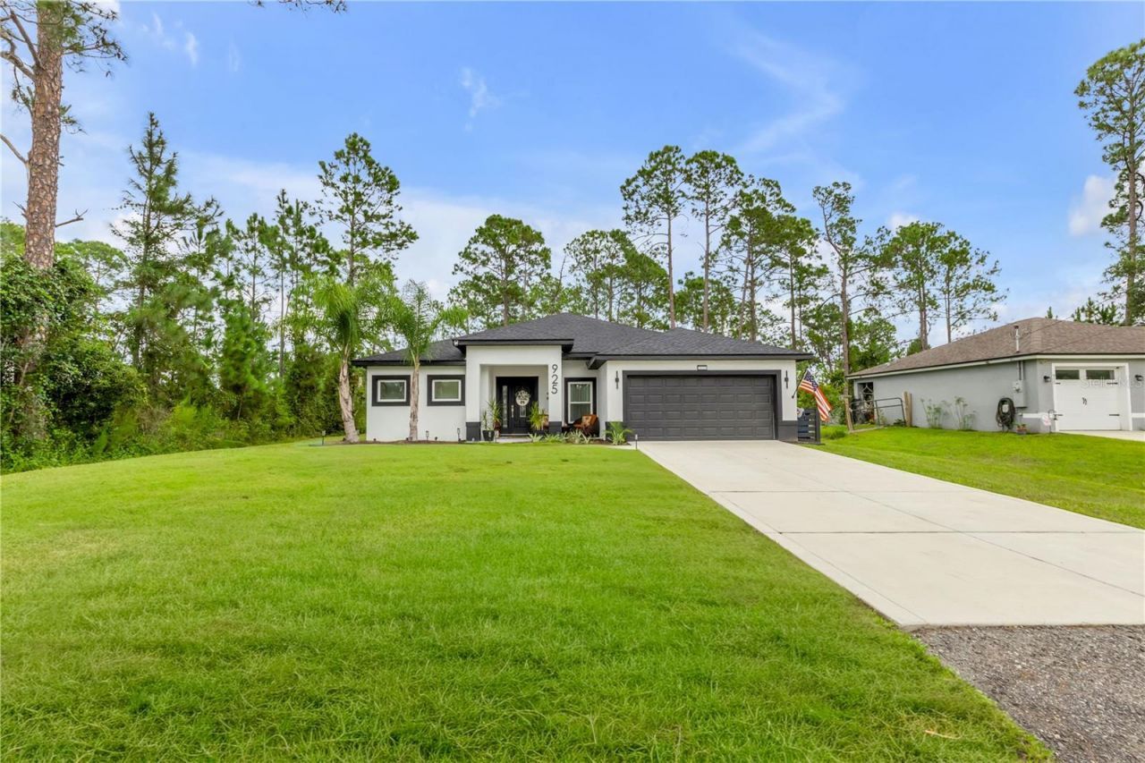 925 11th Avenue , Deland, FL 32724 Photo