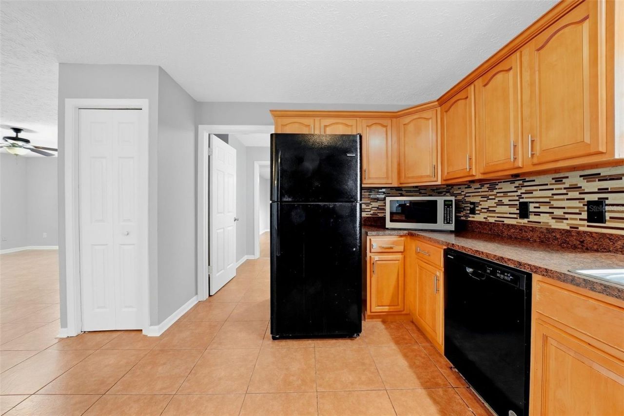 8904 N Boulevard, Tampa, FL 33604 Photo
