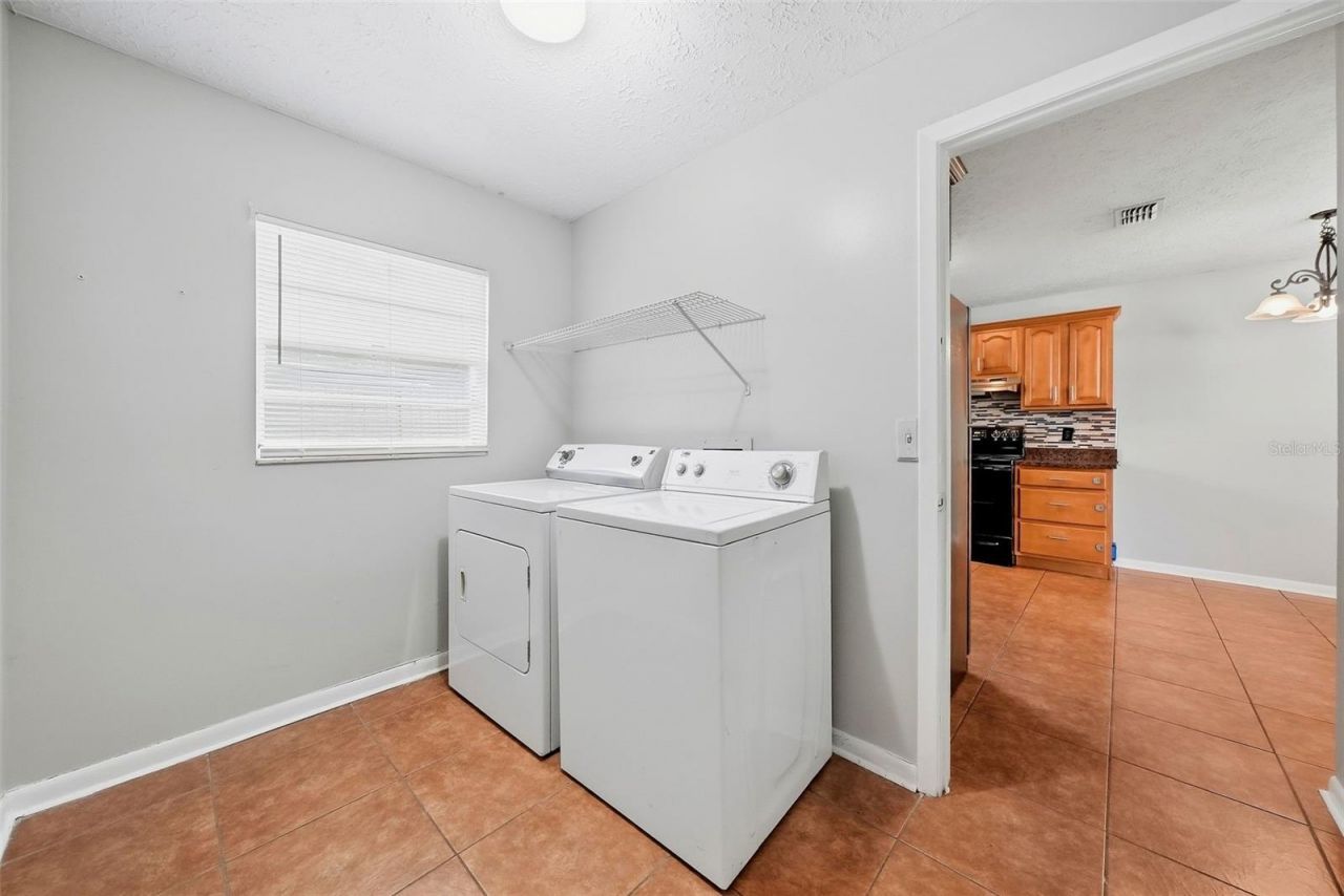 8904 N Boulevard, Tampa, FL 33604 Photo