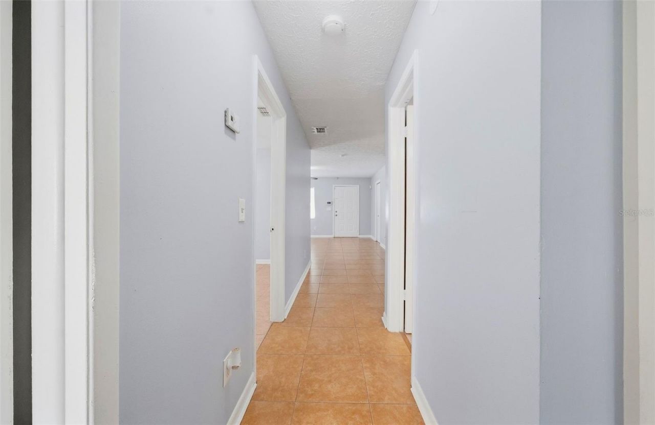8904 N Boulevard, Tampa, FL 33604 Photo