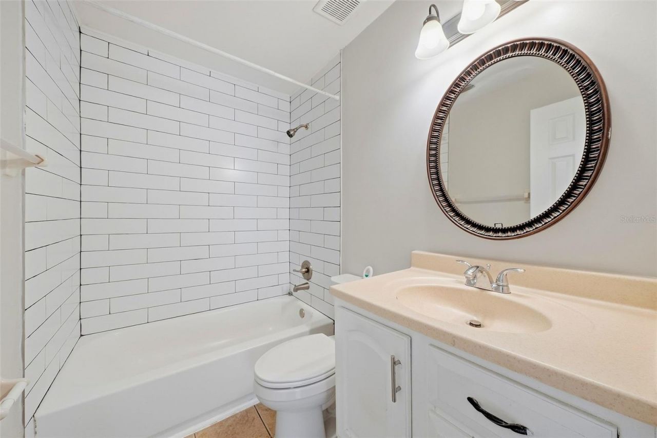 8904 N Boulevard, Tampa, FL 33604 Photo