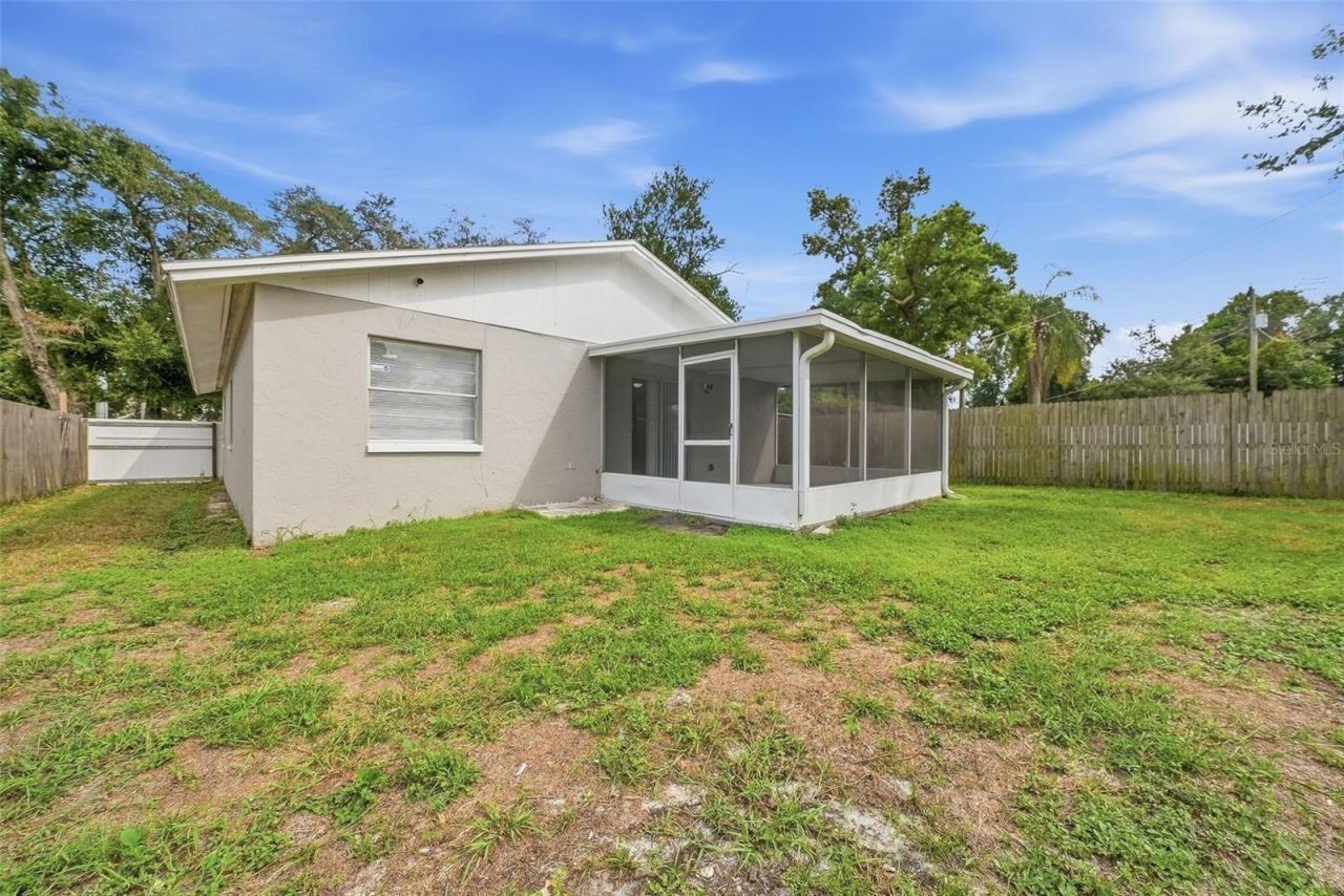8904 N Boulevard, Tampa, FL 33604 Photo