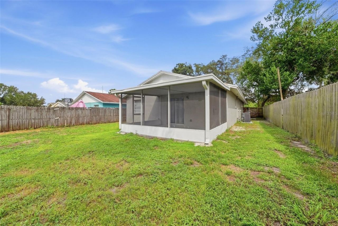 8904 N Boulevard, Tampa, FL 33604 Photo