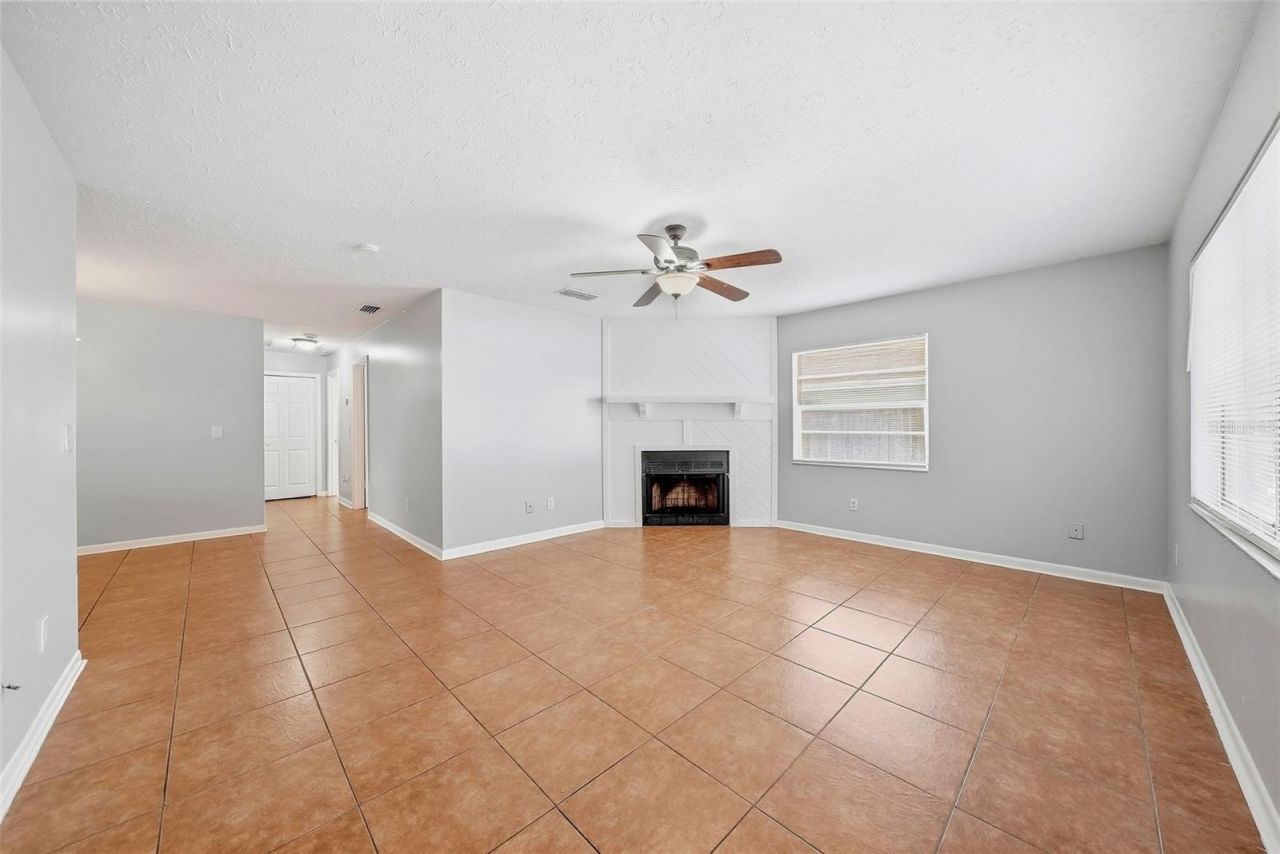 8904 N Boulevard, Tampa, FL 33604 Photo