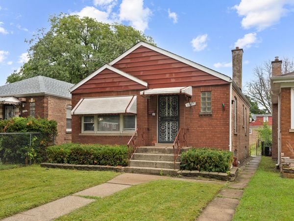 12837 S Union Avenue , Chicago, IL 60628