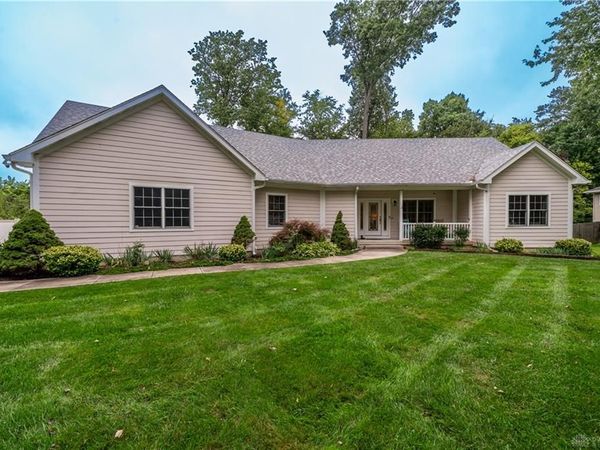 9917 Hackberry Place, Dayton, OH 45458