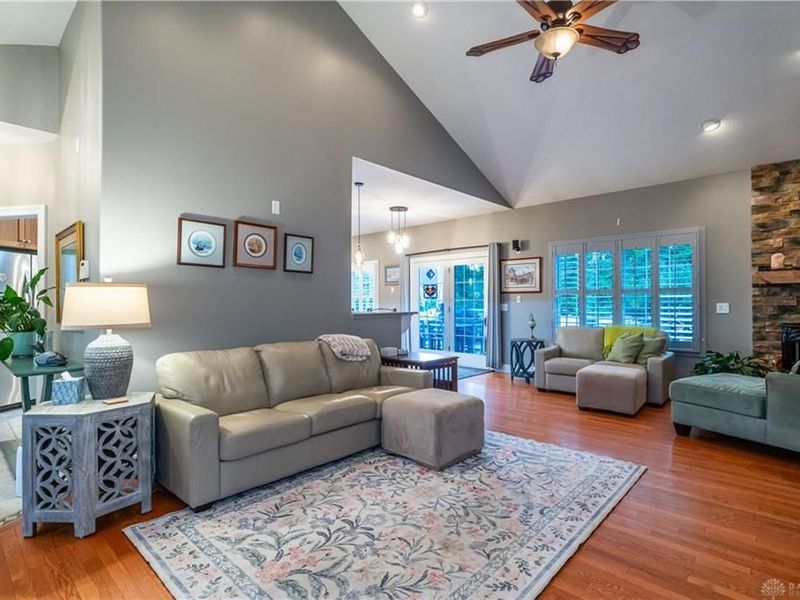 9917 Hackberry Place, Dayton, OH 45458 Photo 4