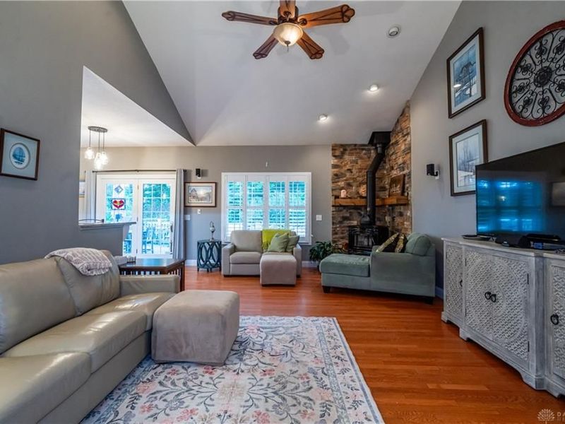 9917 Hackberry Place, Dayton, OH 45458 Photo 6