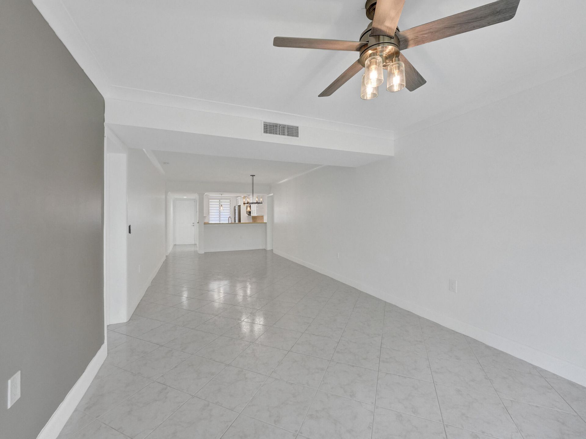 6169 Balboa Circle, Unit 306, Boca Raton, FL 33433 Photo