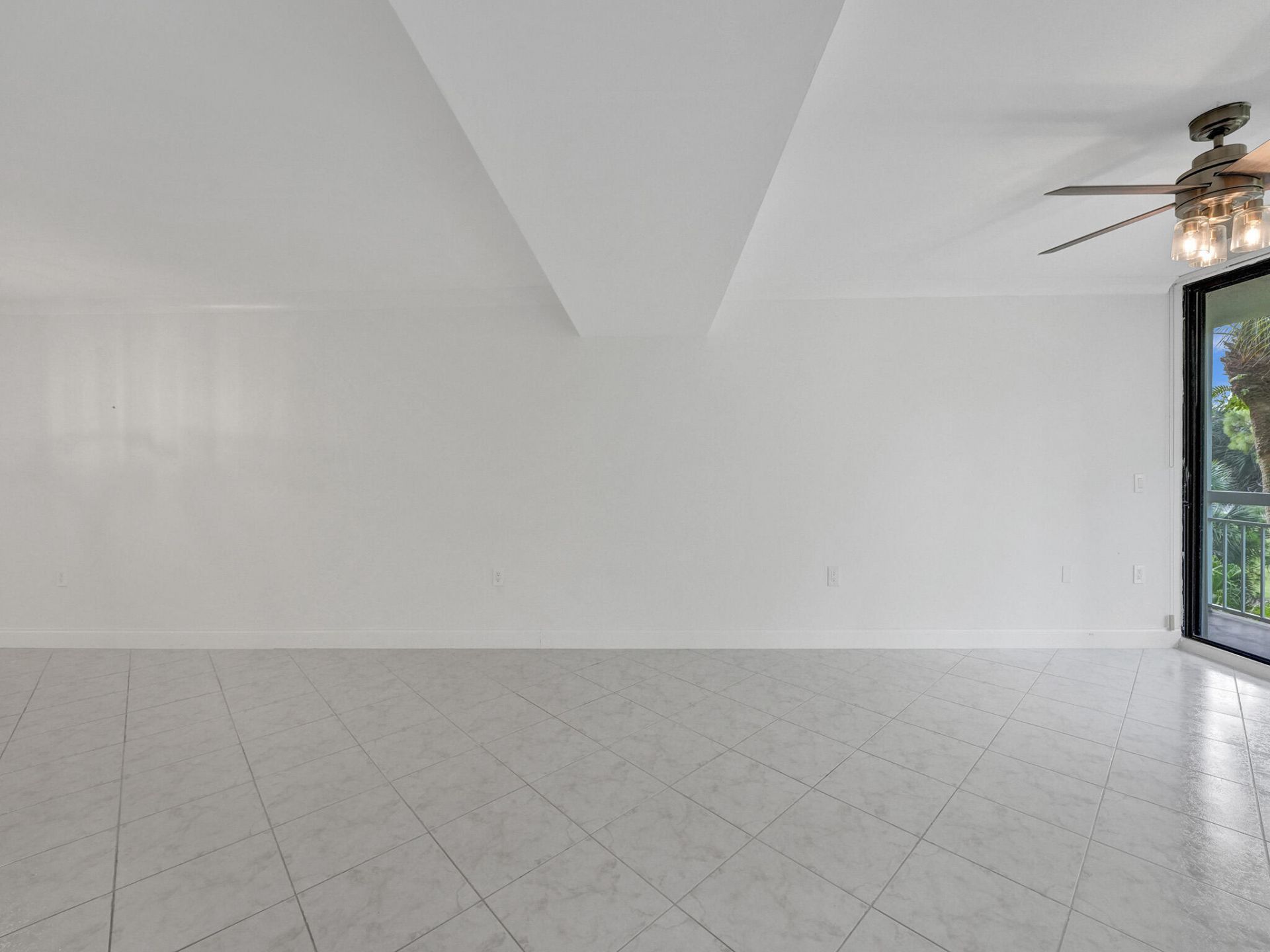 6169 Balboa Circle, Unit 306, Boca Raton, FL 33433 Photo
