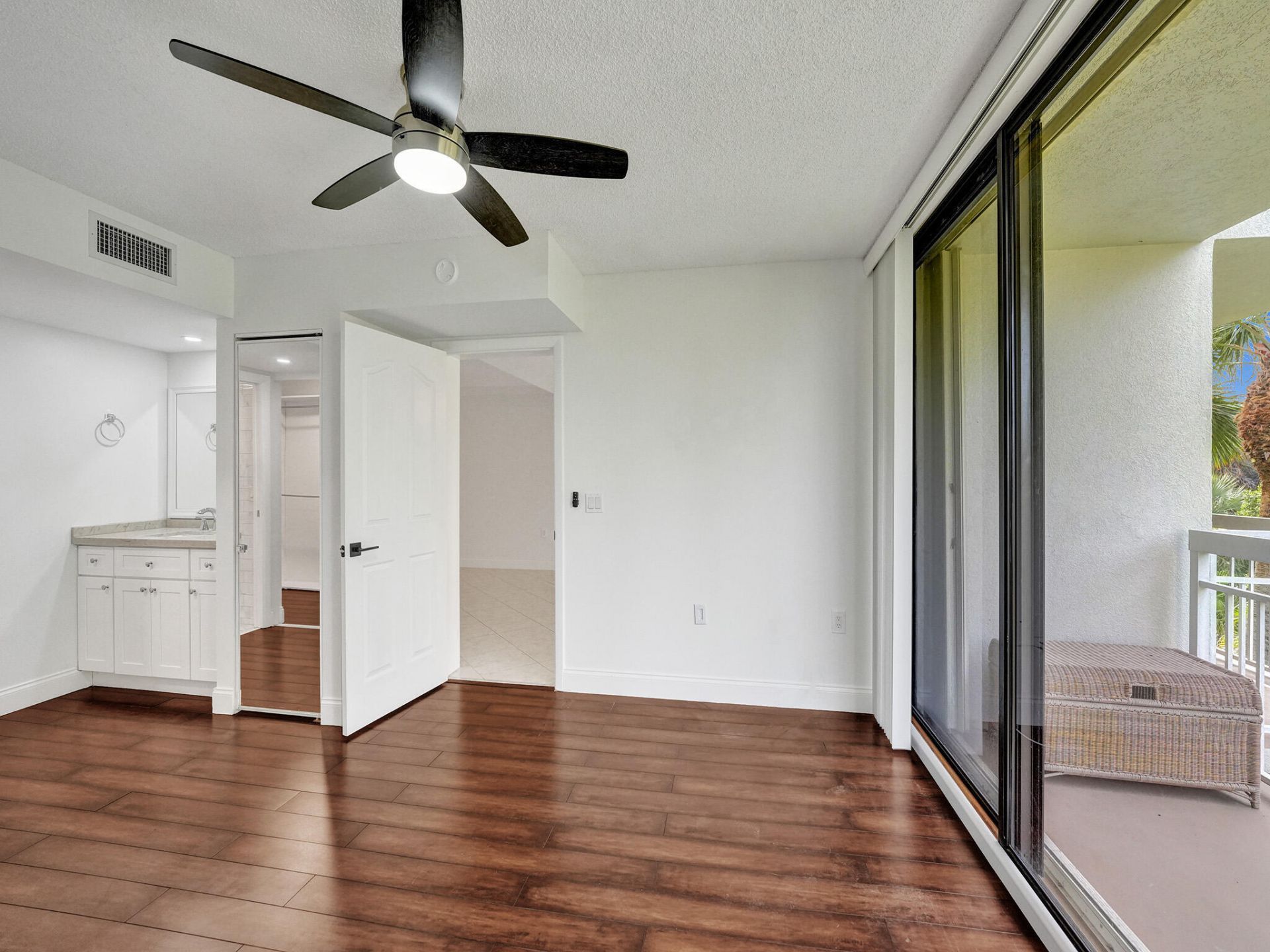 6169 Balboa Circle, Unit 306, Boca Raton, FL 33433 Photo