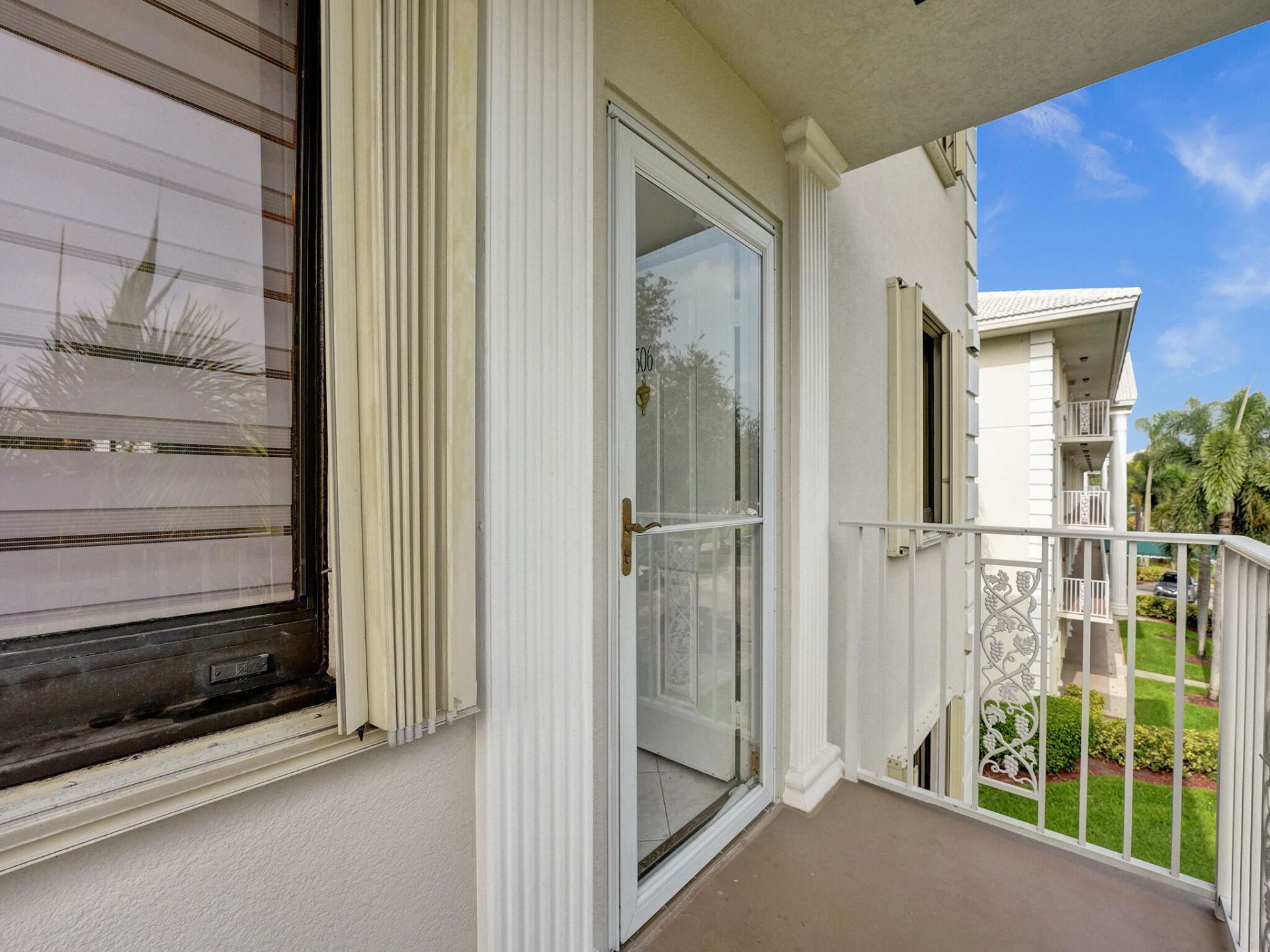 6169 Balboa Circle, Unit 306, Boca Raton, FL 33433 Photo