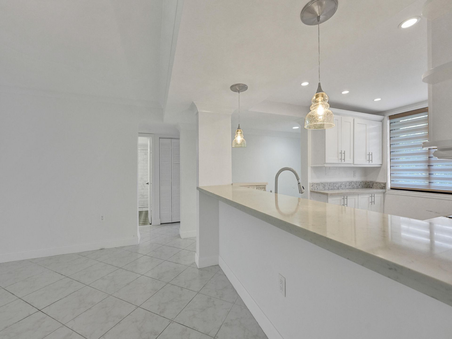 6169 Balboa Circle, Unit 306, Boca Raton, FL 33433 Photo