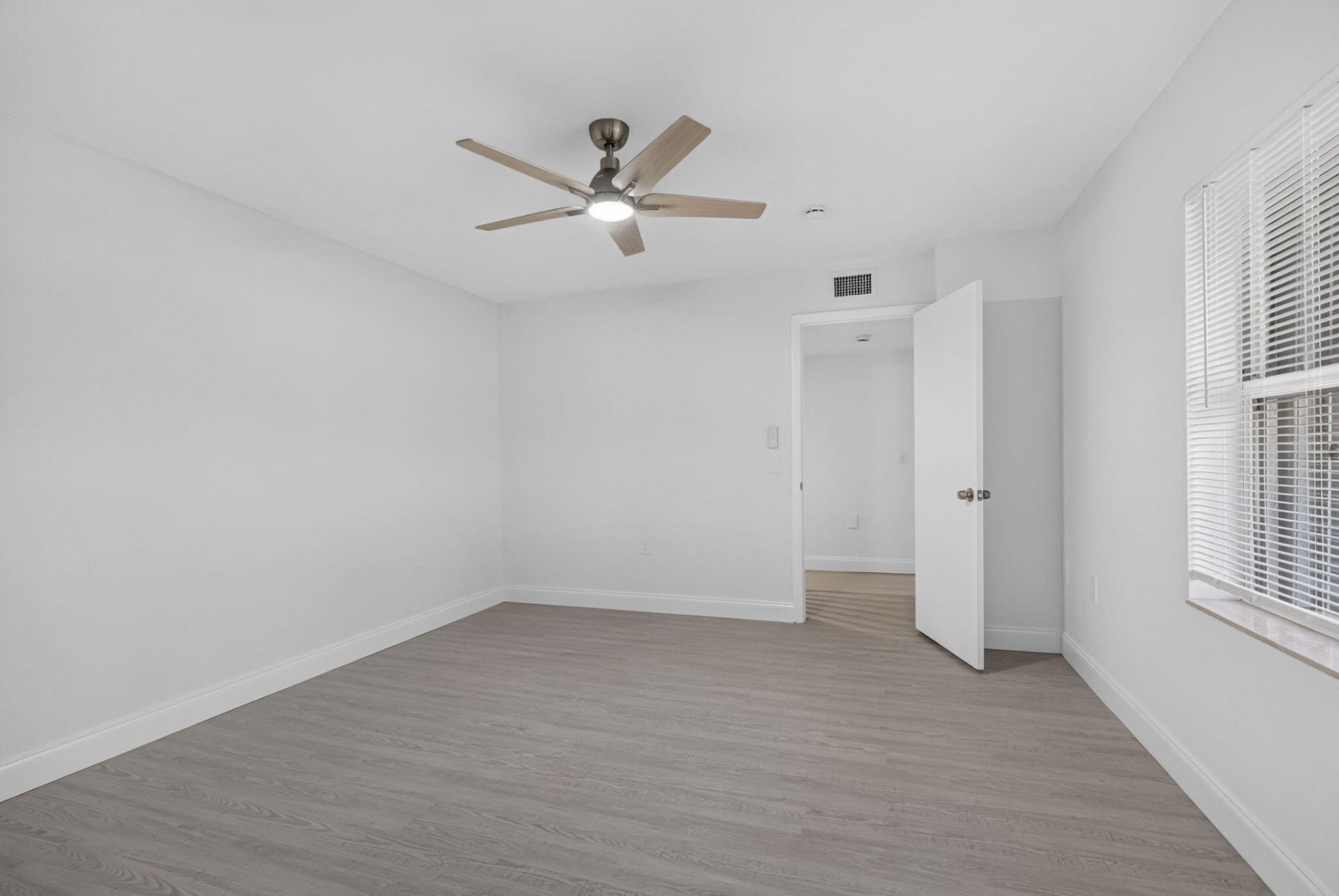 11 Amherst Court, Unit D, Royal Palm Beach, FL 33411 Photo