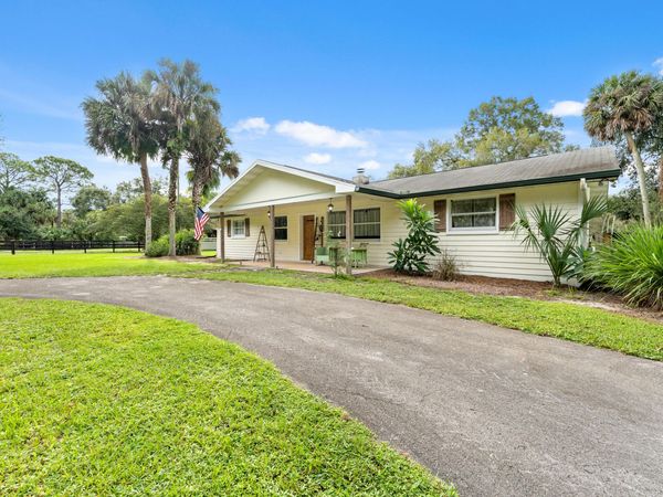 5258 SW CHEROKEE Street, Palm City, FL 34990