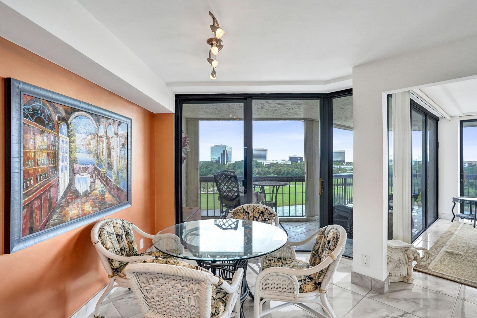 1900 Consulate Place, Unit 604, West Palm Beach, FL 33401 Photo