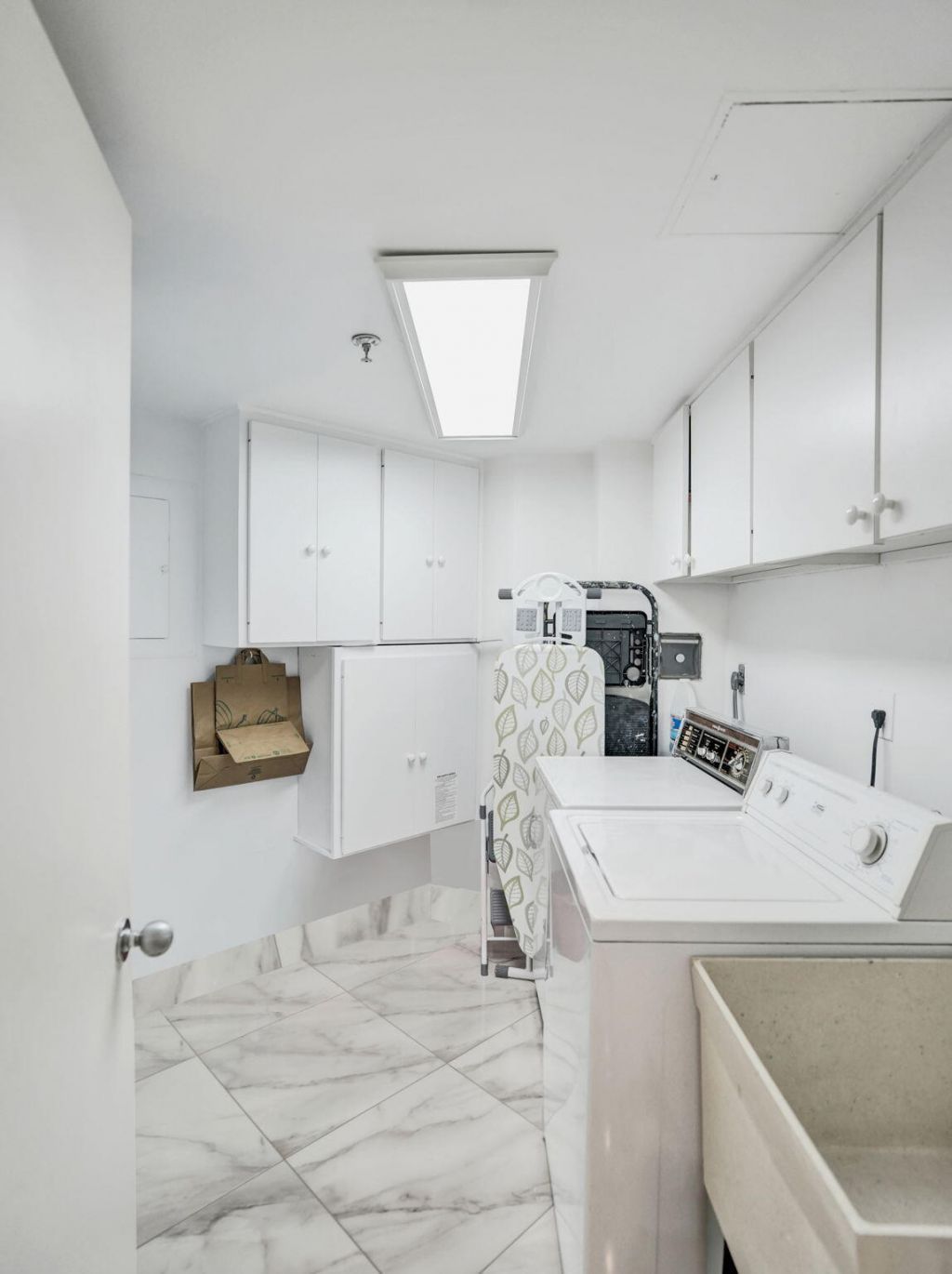 1900 Consulate Place, Unit 604, West Palm Beach, FL 33401 Photo