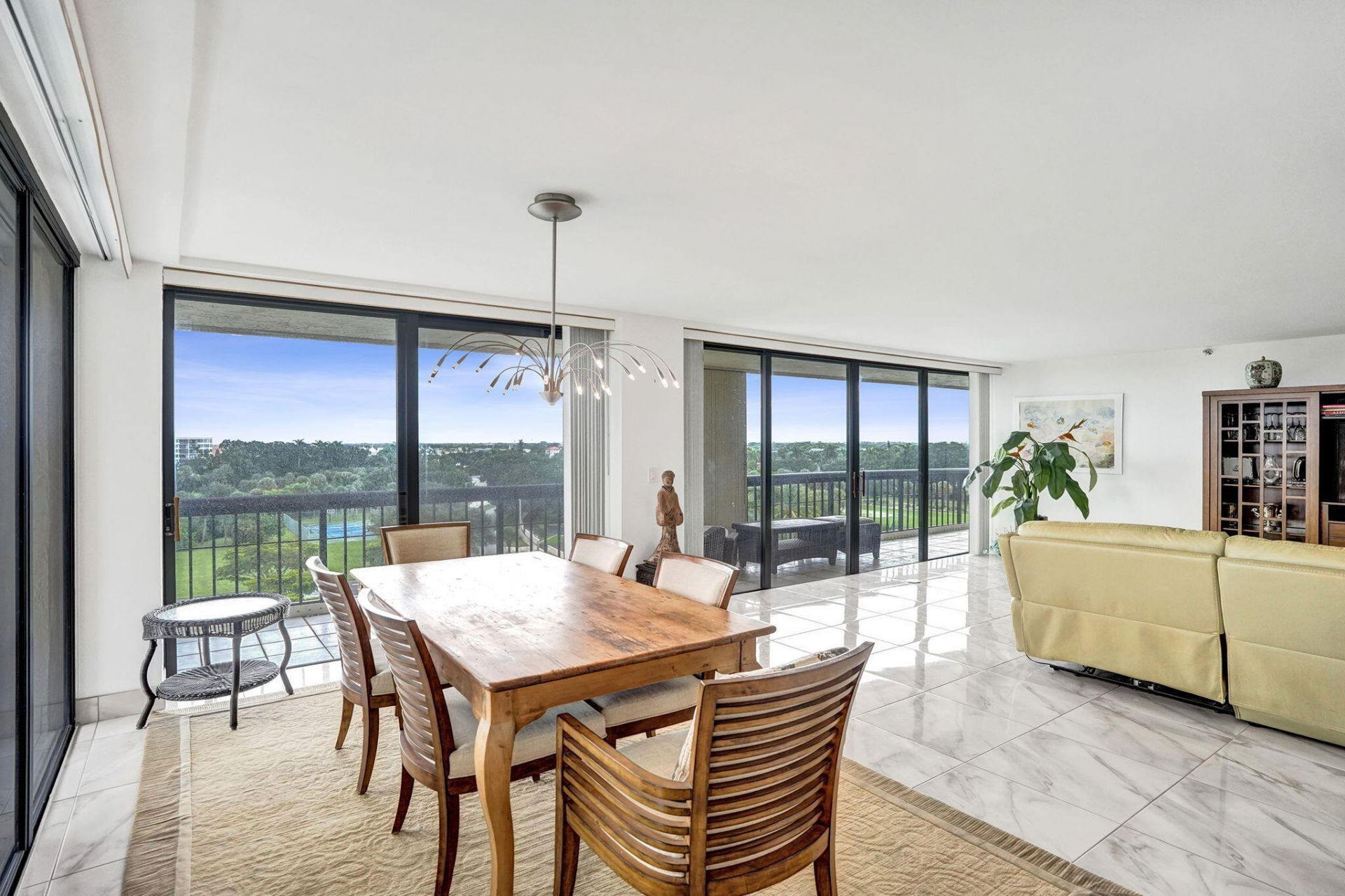 1900 Consulate Place, Unit 604, West Palm Beach, FL 33401 Photo