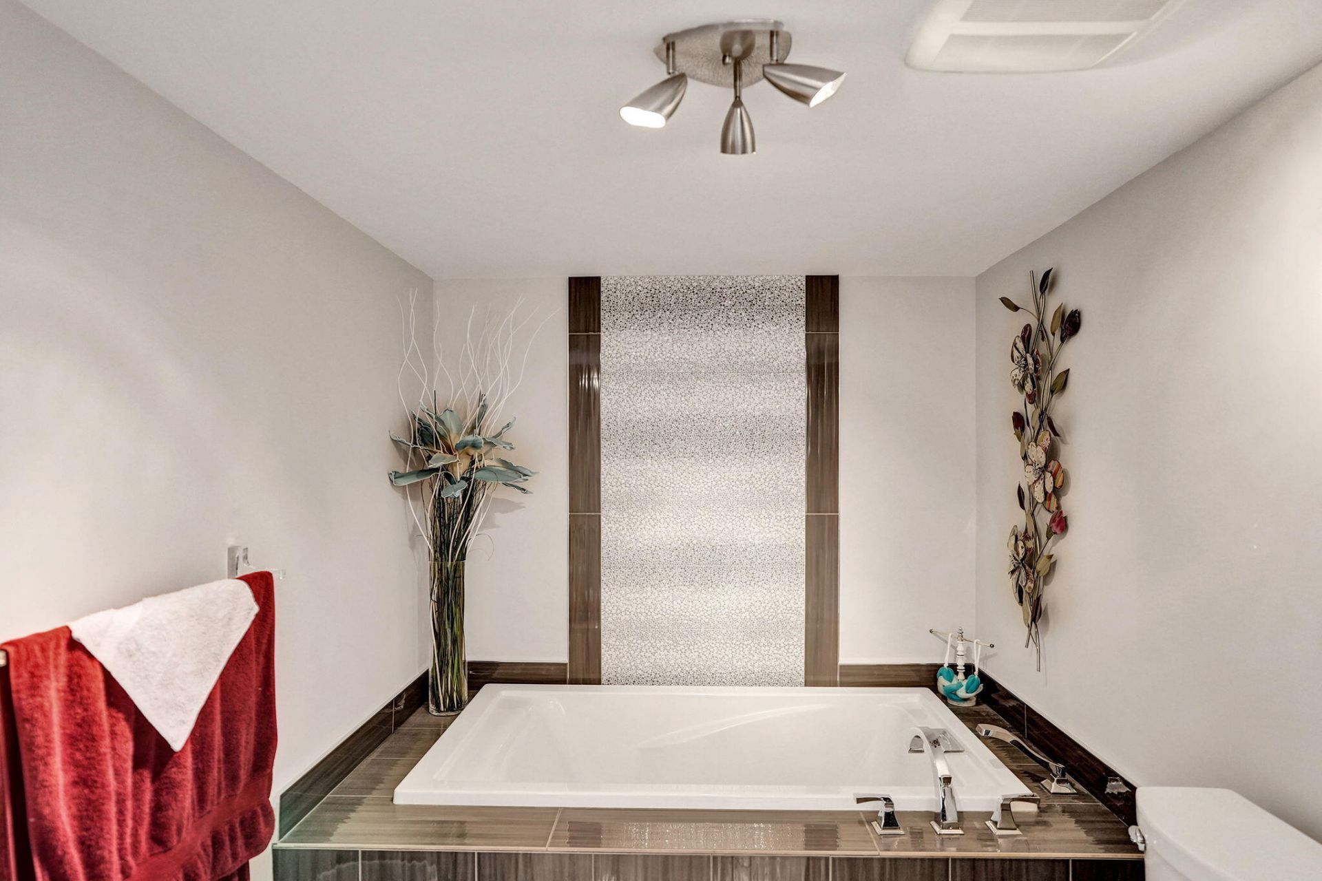 1900 Consulate Place, Unit 604, West Palm Beach, FL 33401 Photo