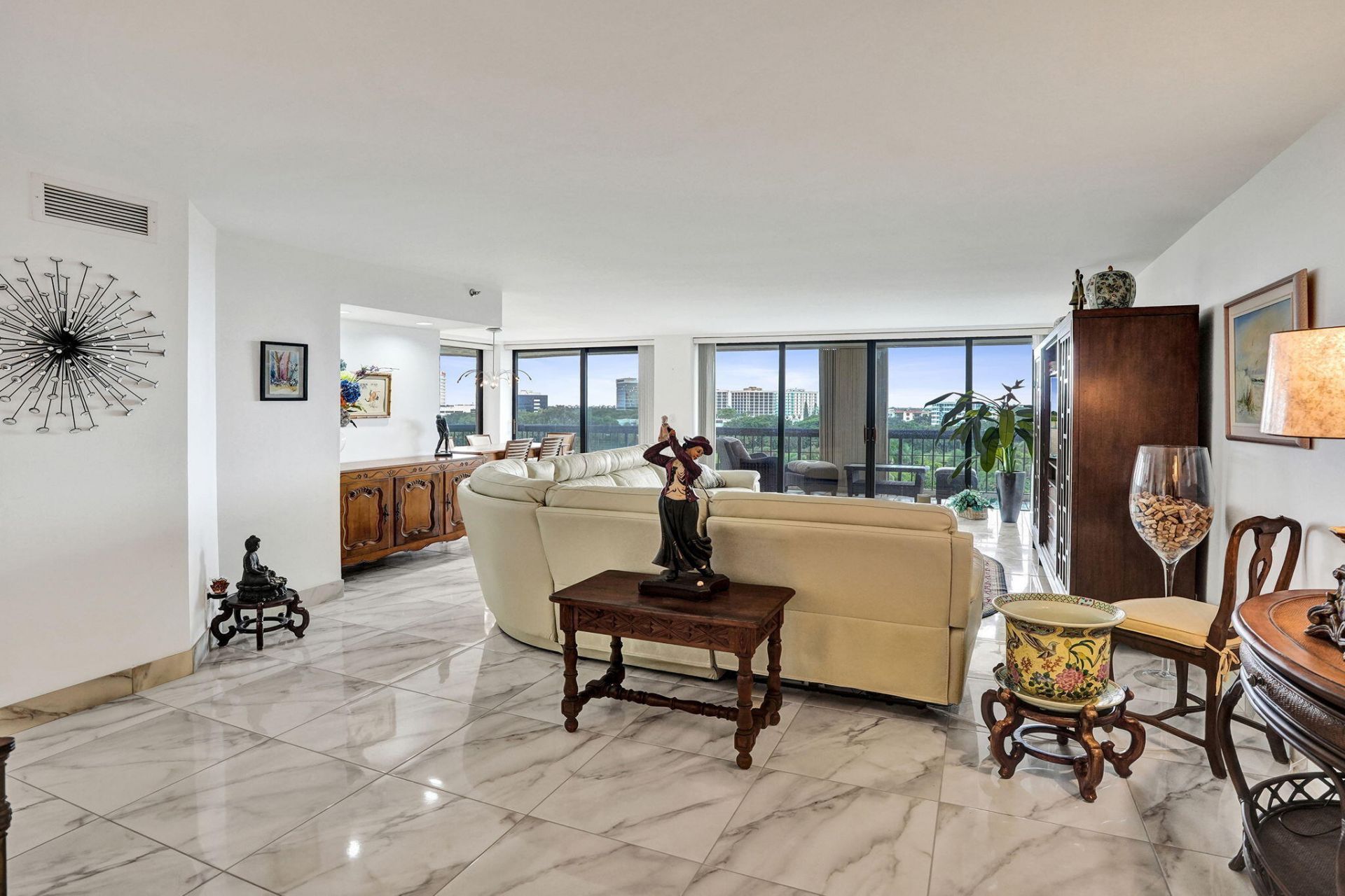 1900 Consulate Place, Unit 604, West Palm Beach, FL 33401 Photo