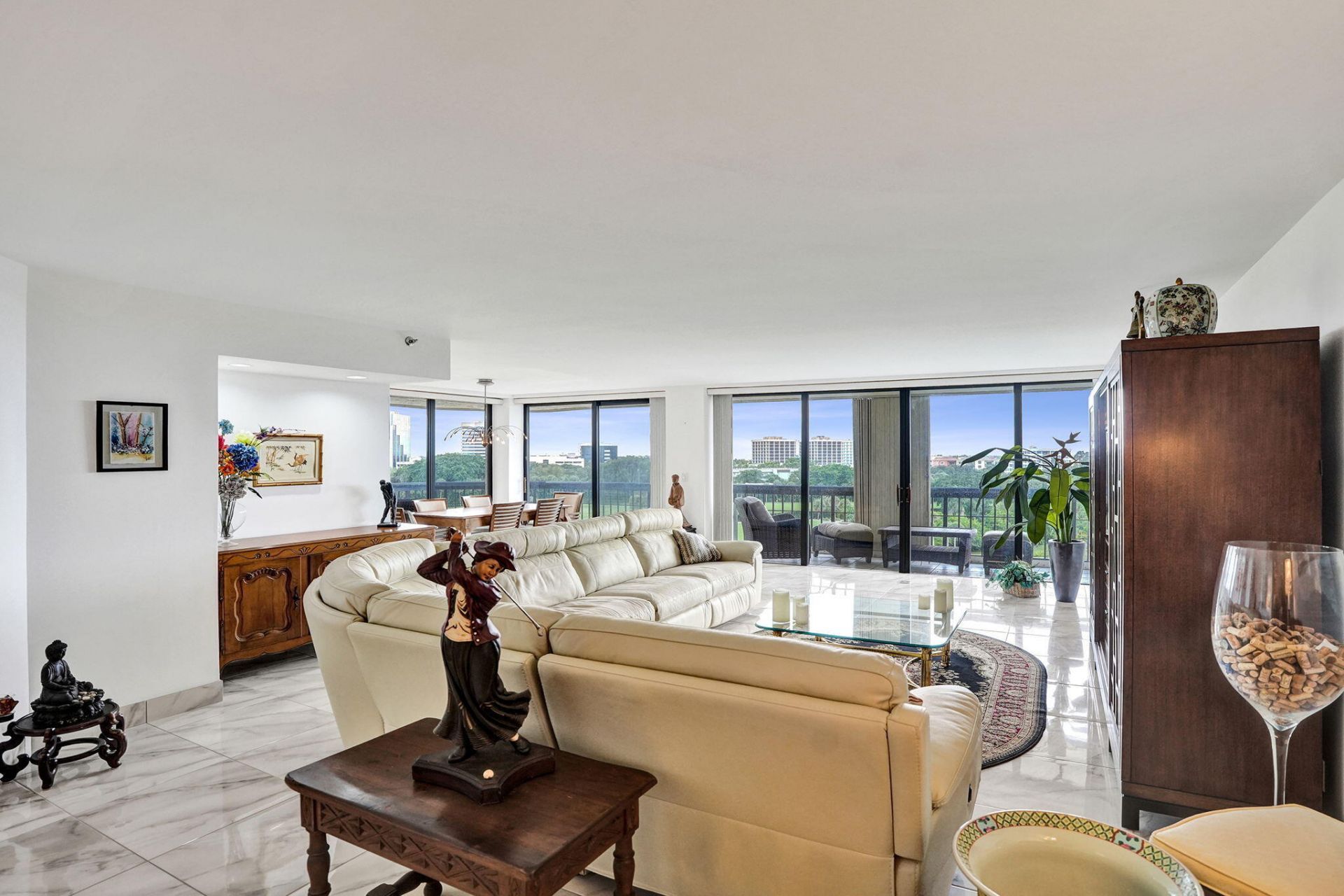 1900 Consulate Place, Unit 604, West Palm Beach, FL 33401 Photo