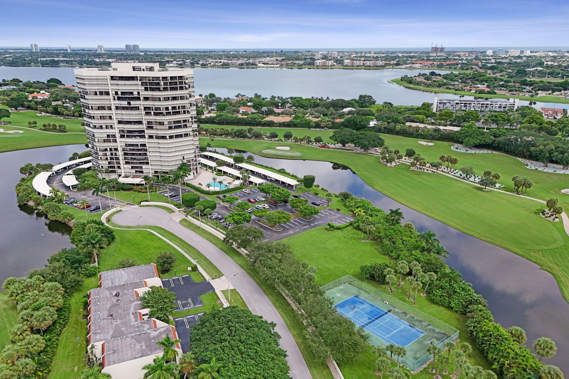 1900 Consulate Place, Unit 604, West Palm Beach, FL 33401 Photo
