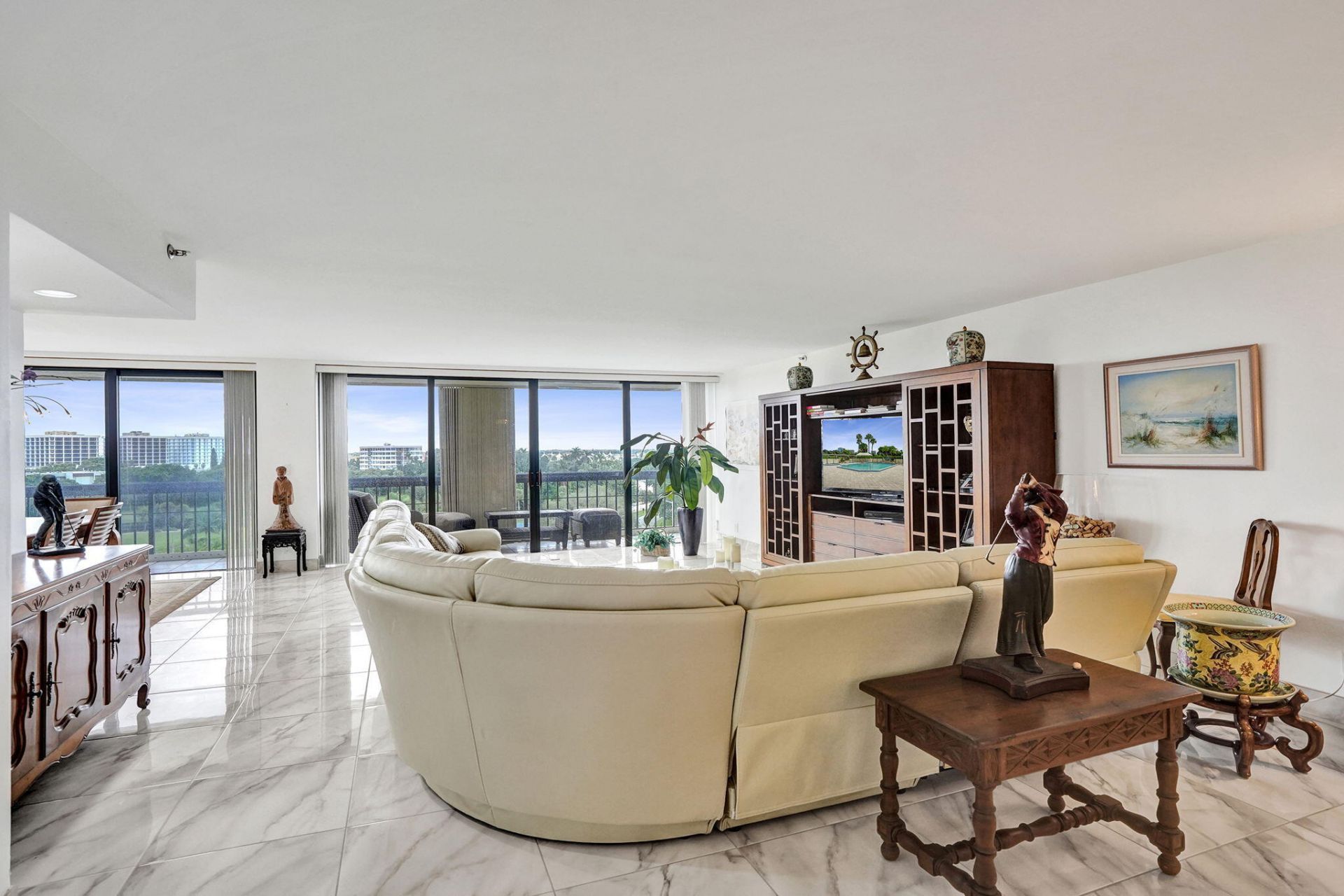 1900 Consulate Place, Unit 604, West Palm Beach, FL 33401 Photo