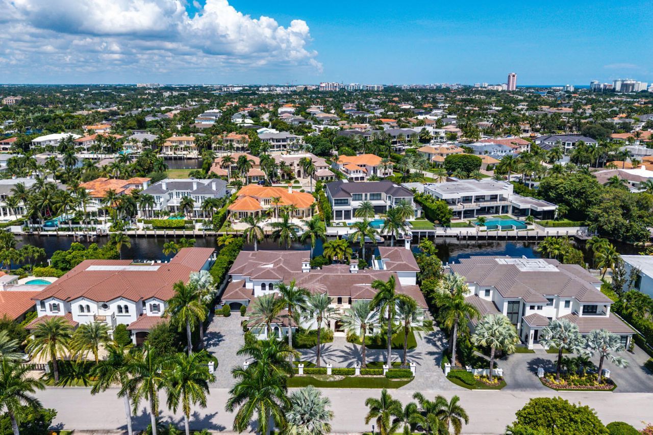 251 W Coconut Palm Road, Boca Raton, FL 33432 Photo