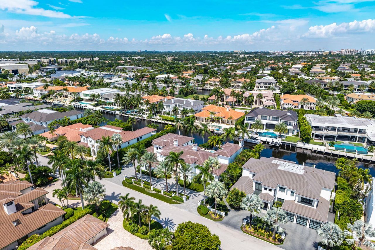 251 W Coconut Palm Road, Boca Raton, FL 33432 Photo