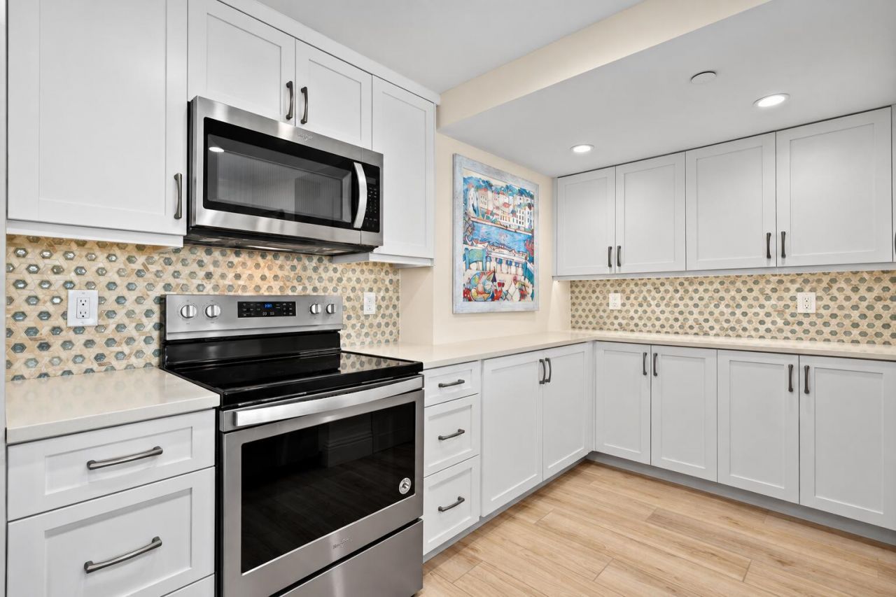 450 Ocean Drive, Unit PH3, Juno Beach, FL 33408 Photo