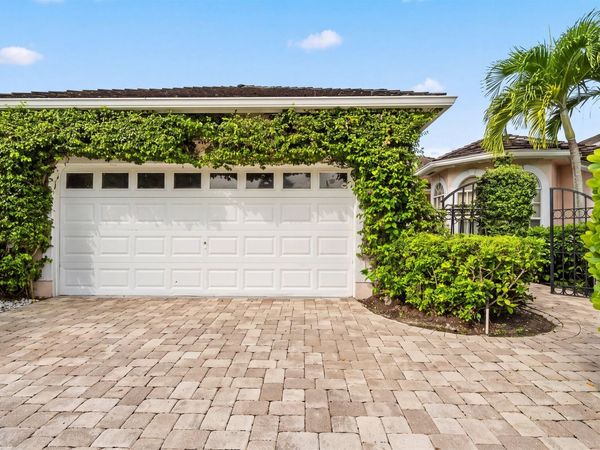 2443 Muir Circle, Wellington, FL 33414