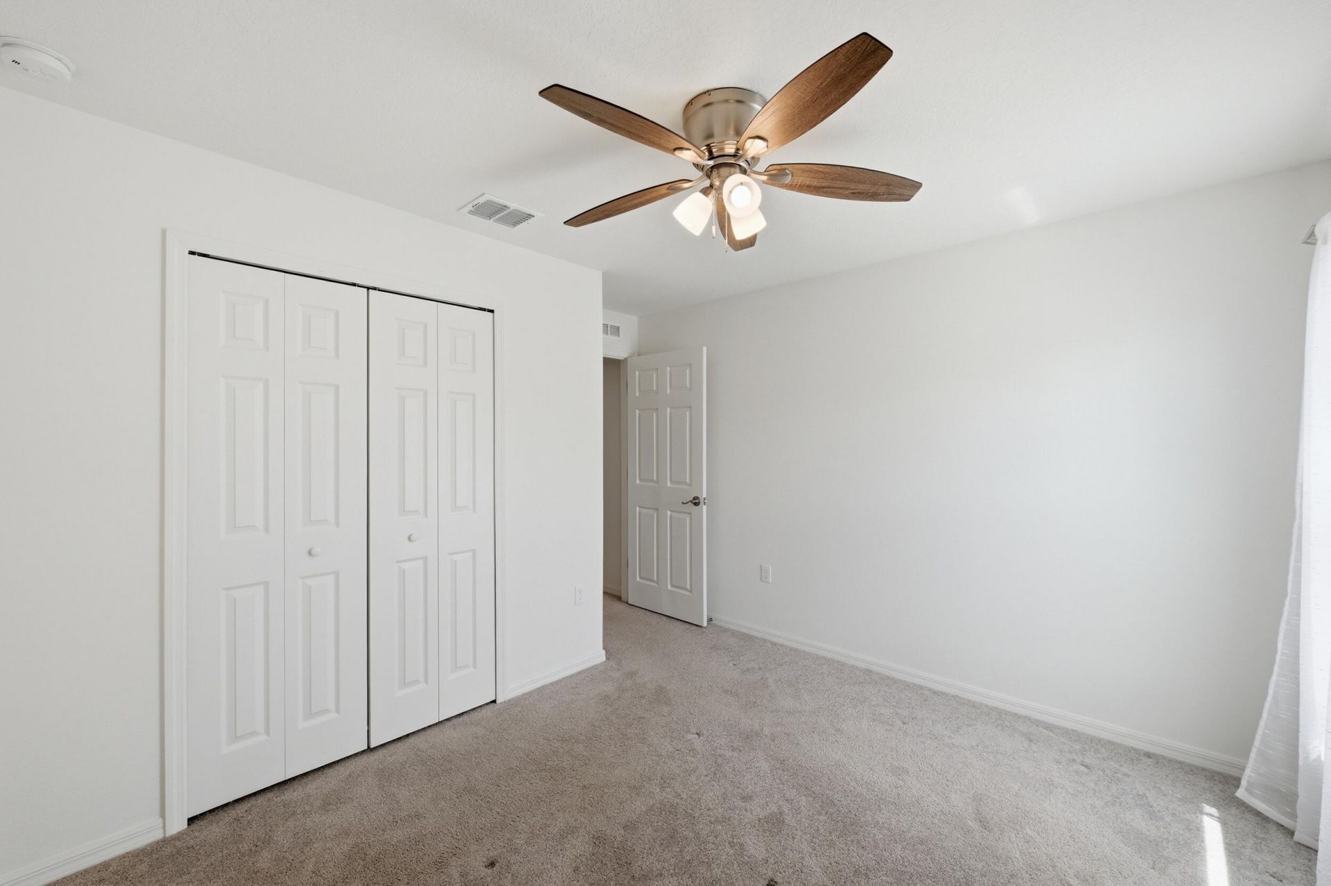 684 SE Crescent Avenue, Port Saint Lucie, FL 34984 Photo