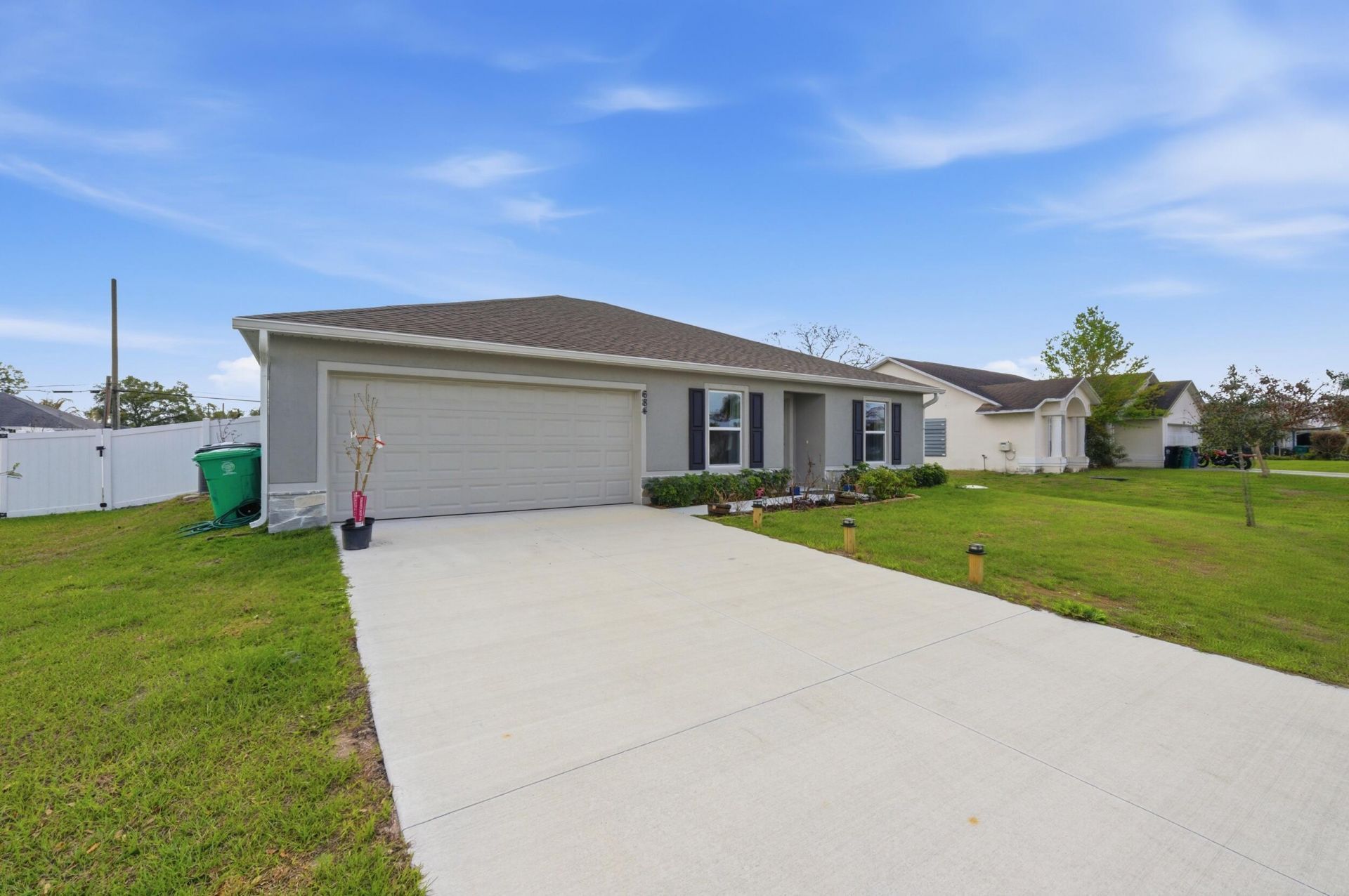 684 SE Crescent Avenue, Port Saint Lucie, FL 34984 Photo