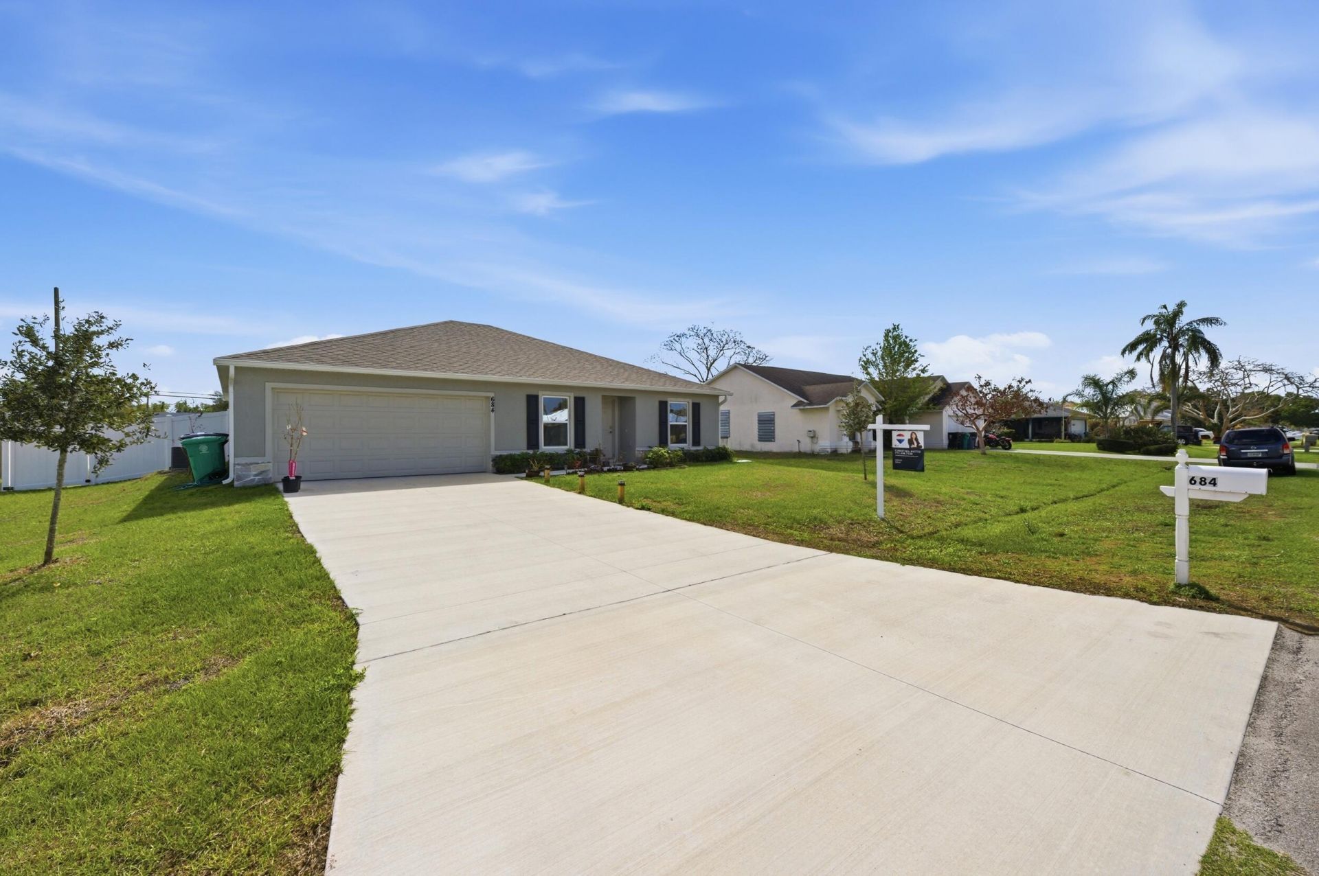 684 SE Crescent Avenue, Port Saint Lucie, FL 34984 Photo