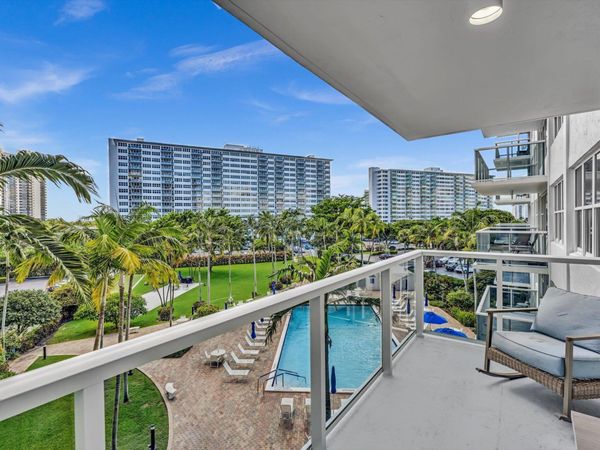 3300 NE 36th Street, Unit 420, Fort Lauderdale, FL 33308