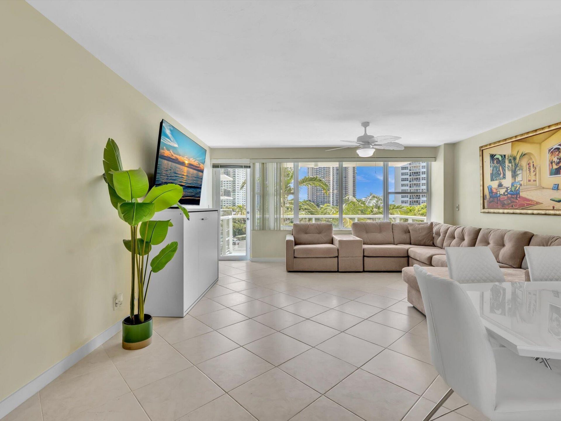 3300 NE 36th Street, Unit 420, Fort Lauderdale, FL 33308 Photo