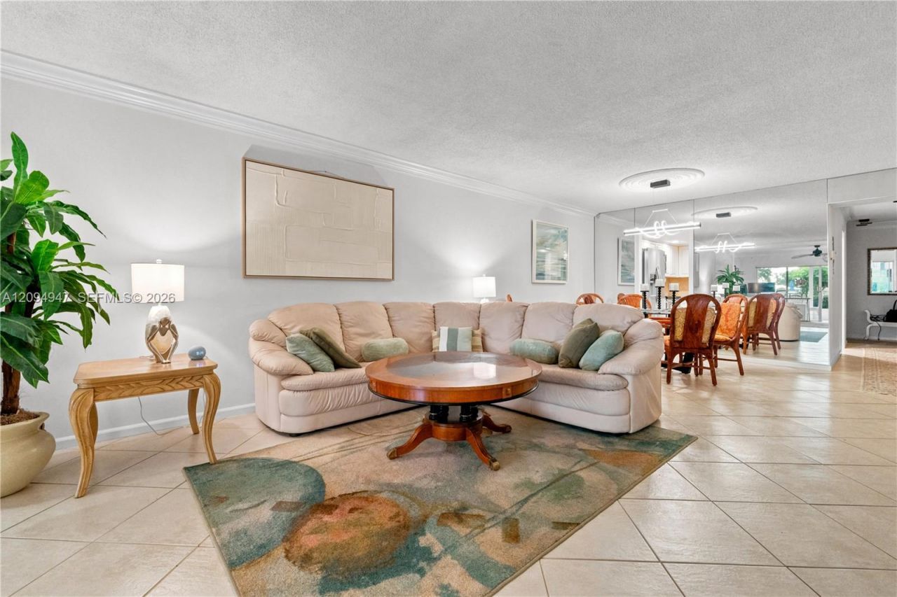 145 Atlantis Blvd , Unit 101, Atlantis, FL 33462 Photo