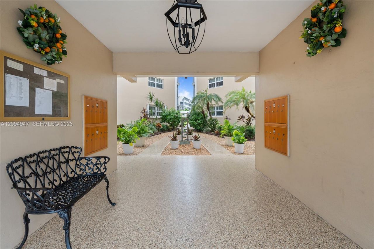 145 Atlantis Blvd , Unit 101, Atlantis, FL 33462 Photo