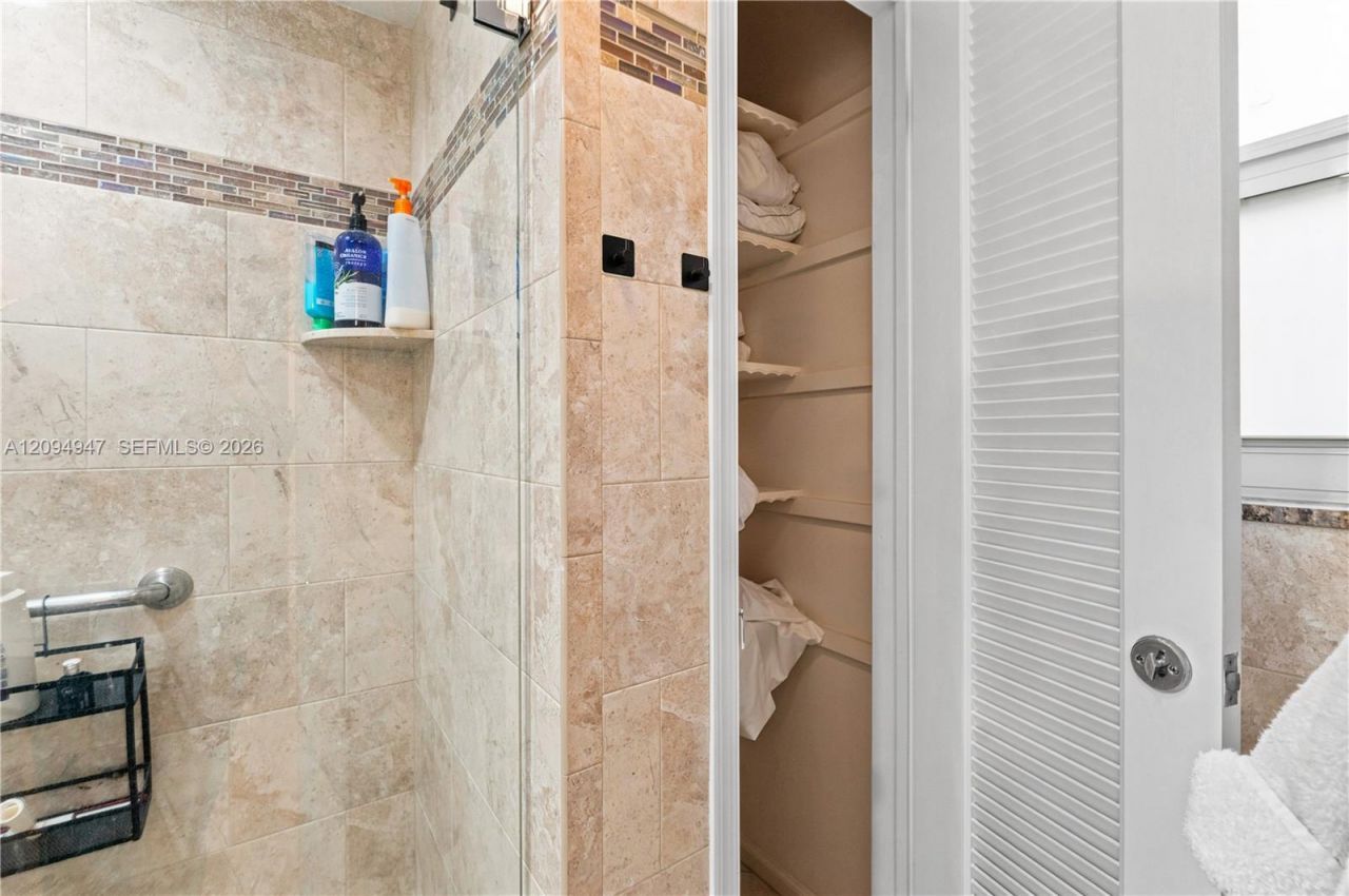 145 Atlantis Blvd , Unit 101, Atlantis, FL 33462 Photo